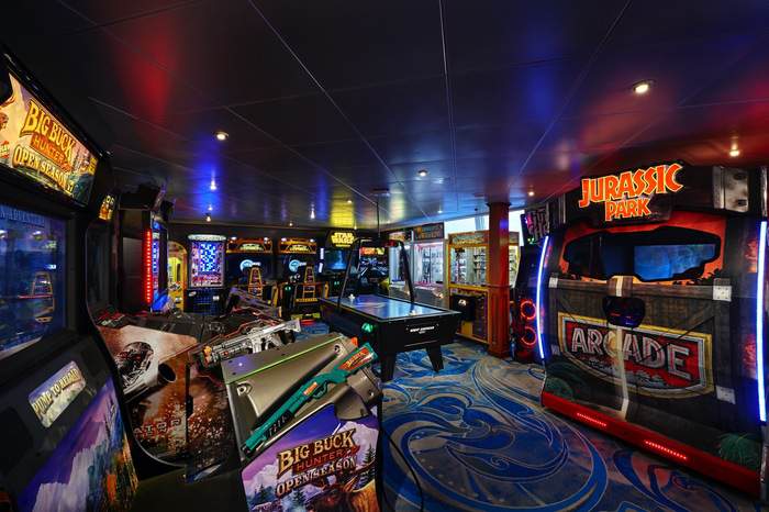 NCL, Norwegian Sun, Video Zone Arcade.jpeg